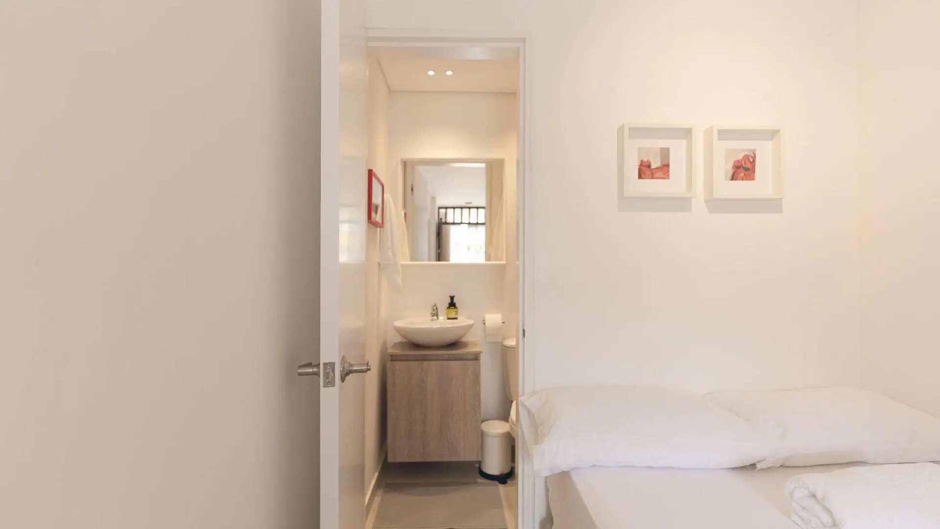 Cozy Loft In Laureles Best Location Medellín