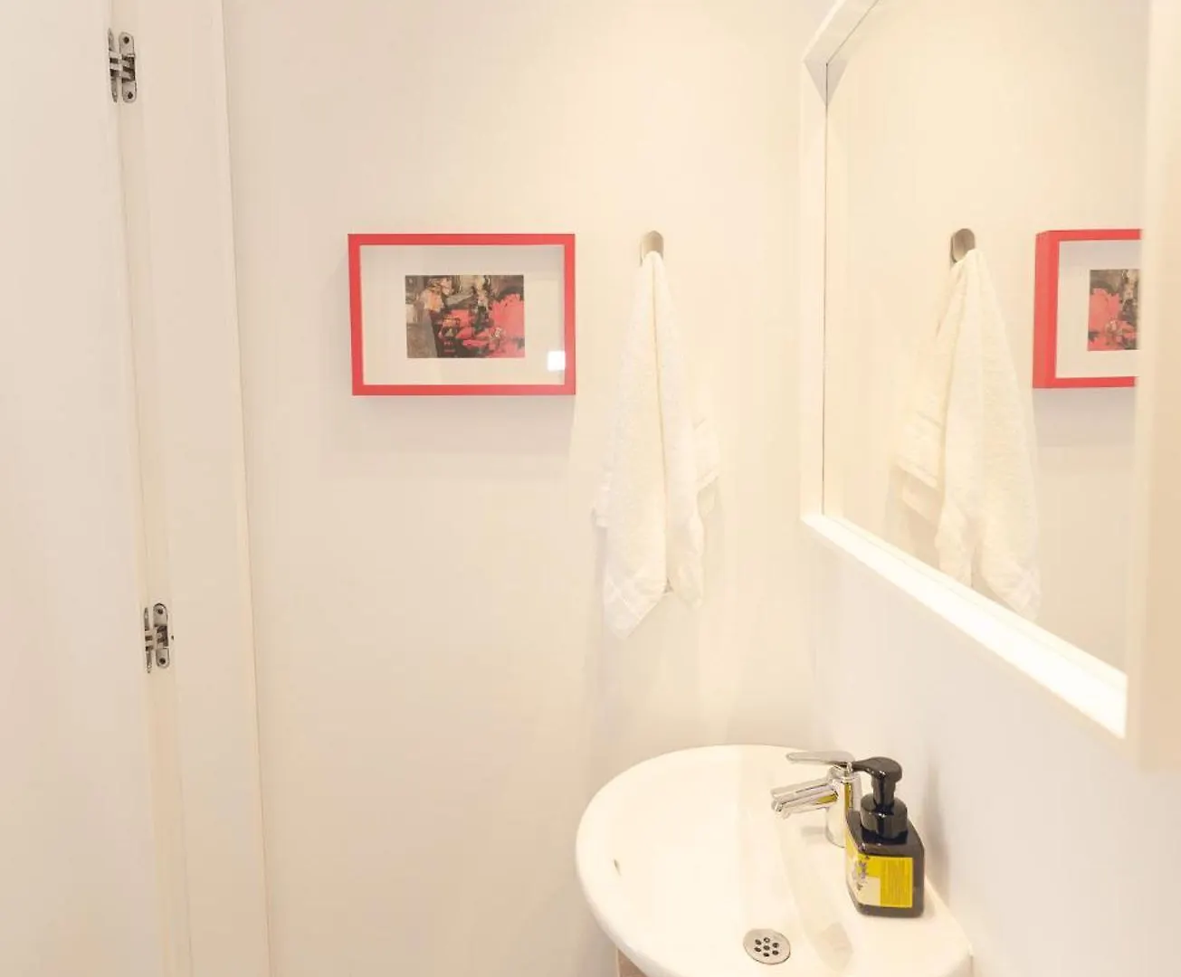 Cozy Loft In Laureles Best Location Medellín