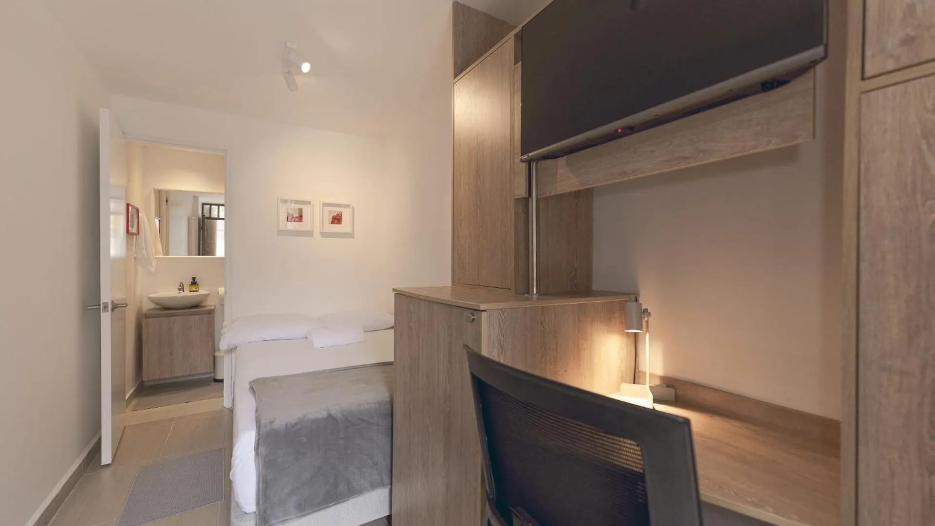Cozy Loft In Laureles Best Location Medellín 0*,